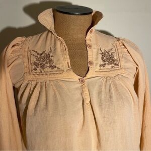 Michel peach blouse 1/4 button down size M ?  Embroidered on the upper chest